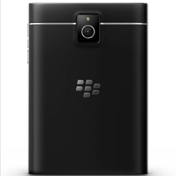 Blackberry Passport - Image 2